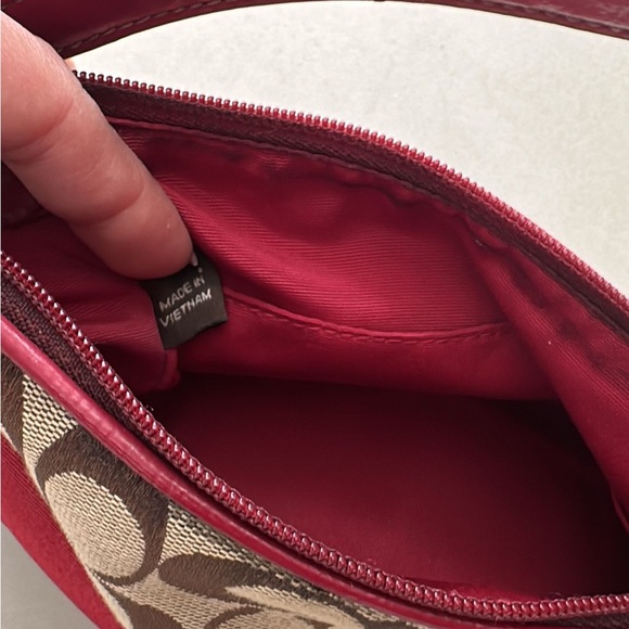 Original Coach Small Beige and Red Handbag - Picture 9 of 9